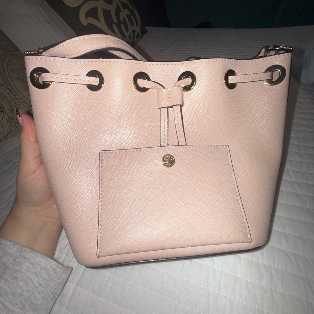 Michael Kors Pink Bucket Bag